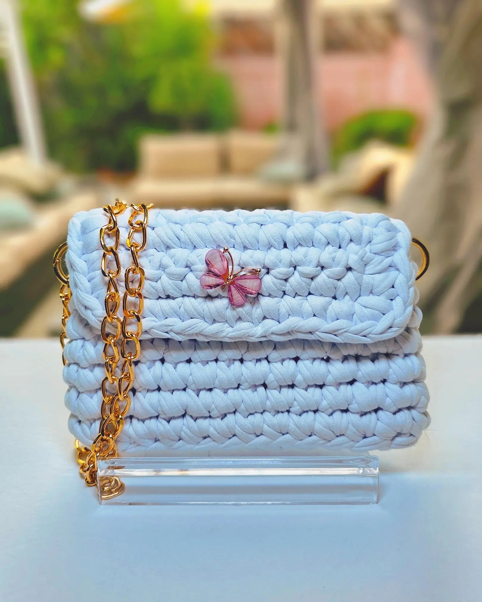 "Butterfly Bliss: Handmade White Crochet Crossbody Mini Bag" - Beeluxxe