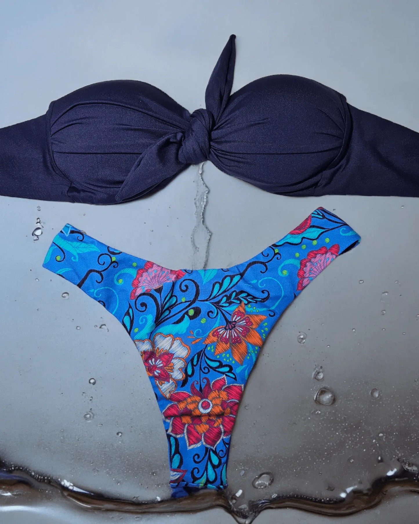 Strapless navy fun bikini set - Beeluxxe